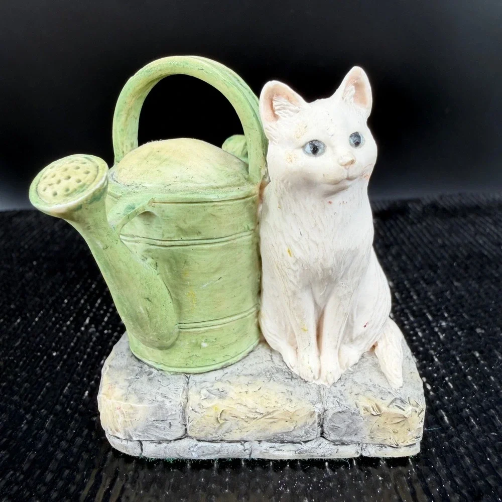 Beatrix Potter Cat W Watering Can Figurine Border‎ Fine Arts F Warne & Co 1991